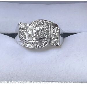 14k Massive Diamond Retro Ring.Unique Vintage Setting